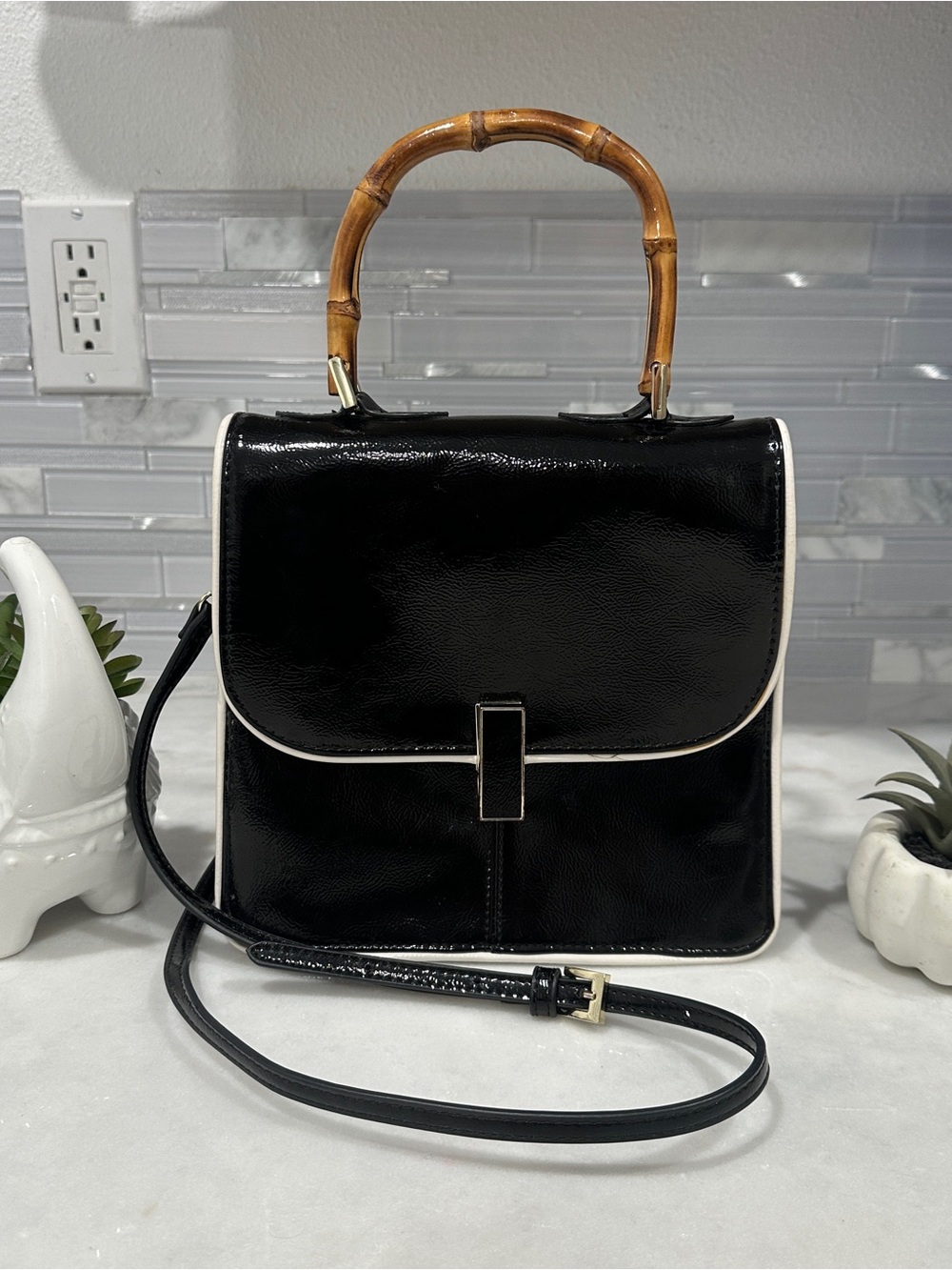 Urban Outfitters Black Crossbody Bag w/ Bamboo Handle – Chic & Compact - Picture 2 of 10